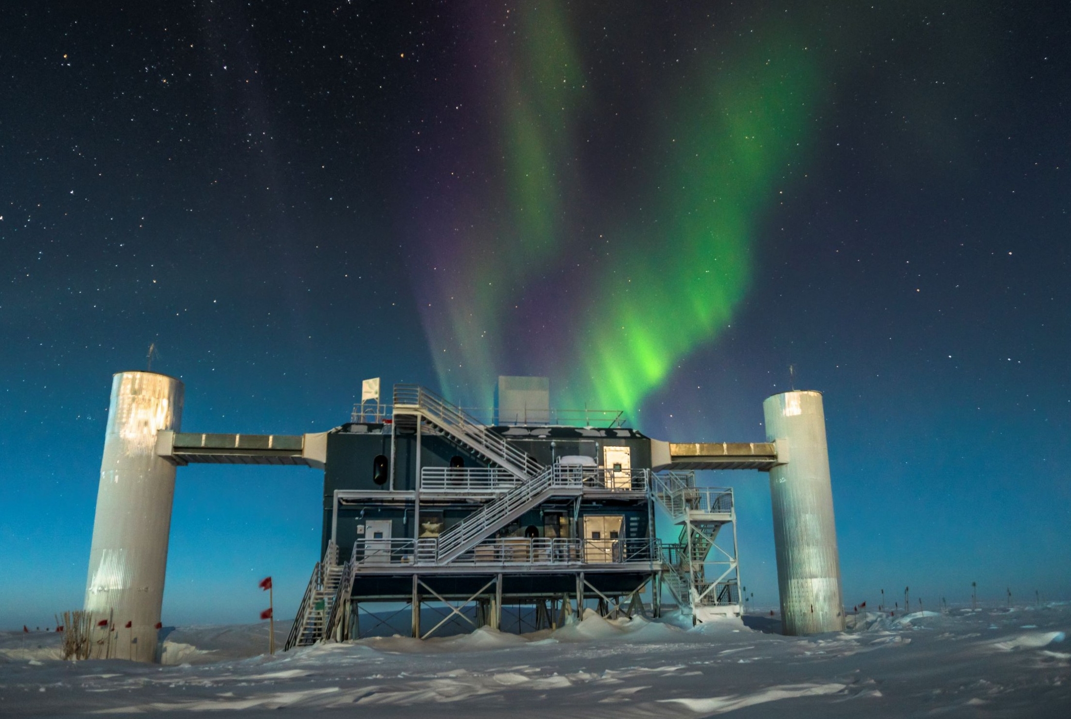 IceCube Lab under aurora australis